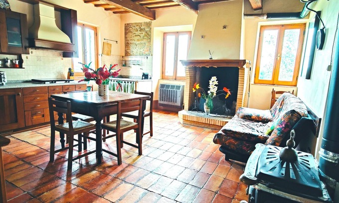 Monterosso Apartment | 3-bedroom apartment in lovely Felcine with WiFi