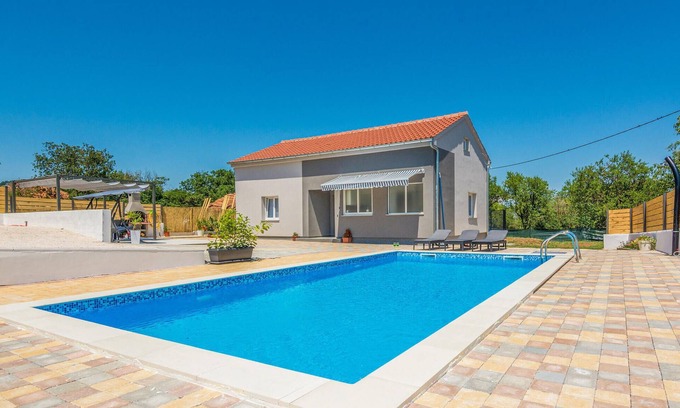 Donje Rastane House | 3 bedroom awesome home in Donje Rastane