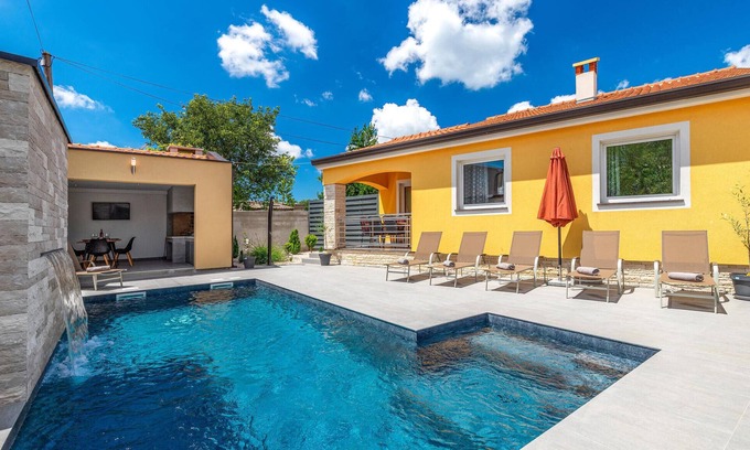 Zbandaj House | 3 bedroom beautiful home in Porec