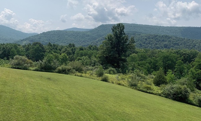 Slatyfork Farm Cabin | 3-bedroom cabin in beautiful Slaty Fork with WiFi