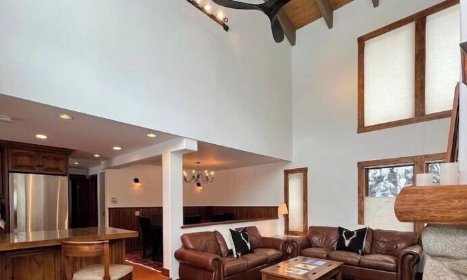 Warm Springs House | 3 Bedroom Cal King En Suite at the base of Warm Springs/Baldy Mountain