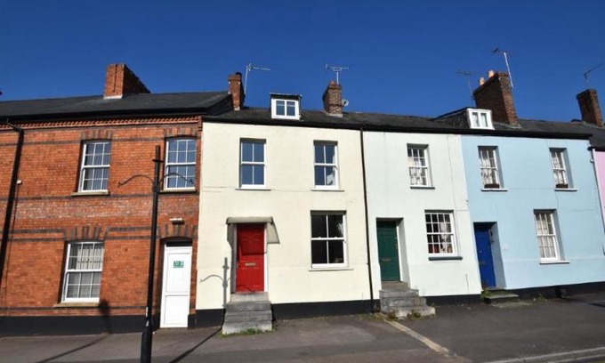 Wellington House | 3 Bedroom Character Townhouse on Edge of Blackdown Hills