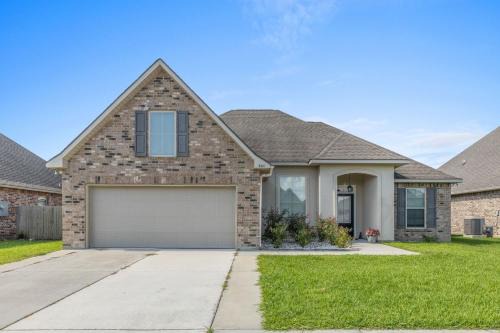 Lake Charles House | 3 Bedroom Family Home in Lake Charles