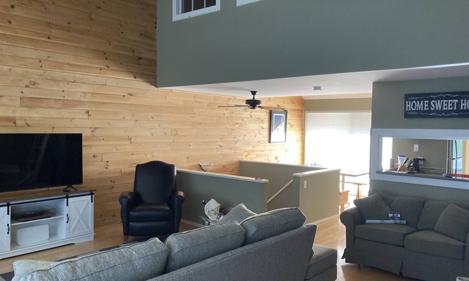 Warren Condo | 3 bedroom four season condo one mile from Sugarbush