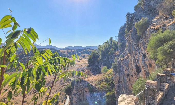 Grazalema Apartment | 3 bedroom gorgeous apartment in Grazalema