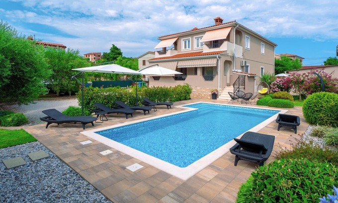 Pula Apartment | 3 bedroom gorgeous apartment in Pula