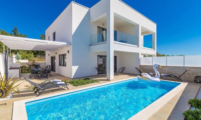 Linardici House | 3 bedroom gorgeous home in Linardici