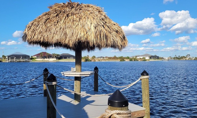 Burnt Store House | 3-bedroom Gulf access heated pool lanai tiki dock