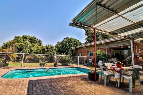 Nelspruit Apartment | 3 Bedroom House in Nelspruit