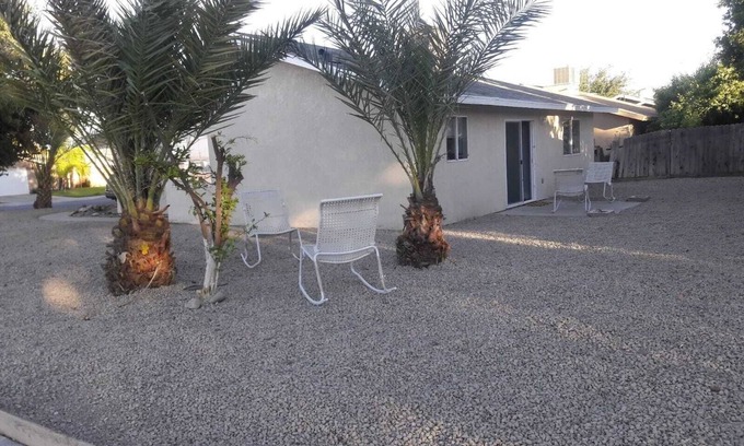 Coalinga House | 3-bedroom house in tranquil Coalinga