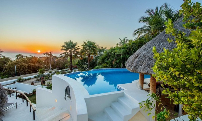 Santa Maria Huatulco Villa | 3-Bedroom Villa with Private Pool in Arrocito, just minutes to the beach