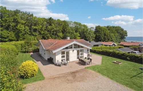 Grønninghoved Strand House | 3 Bedroom Nice Home In Sjølund