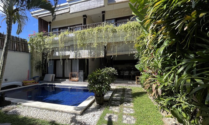 North Legian Villa | 3 Bedroom Pool Villa. 10 Min Walk to the beach
