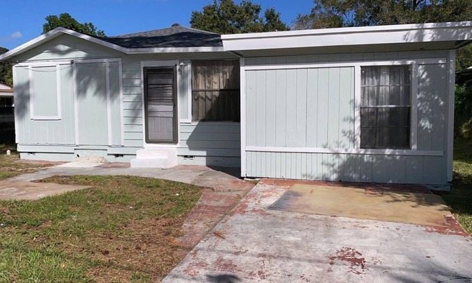 Fort Pierce Apartment | 3 Bedroom Single family 431760 by Houzlet