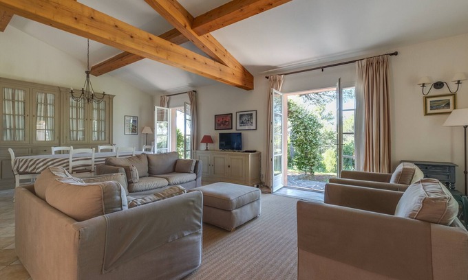 La Motte House | 3-BEDROOM TOWNHOUSE WITH GARDEN (N°501)