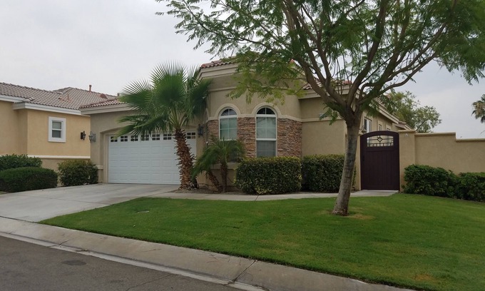 Indio House | 3 Bedroom w/Pool & Hot Tub in Indian Palms - Vacation/Coachella/Stagecoach