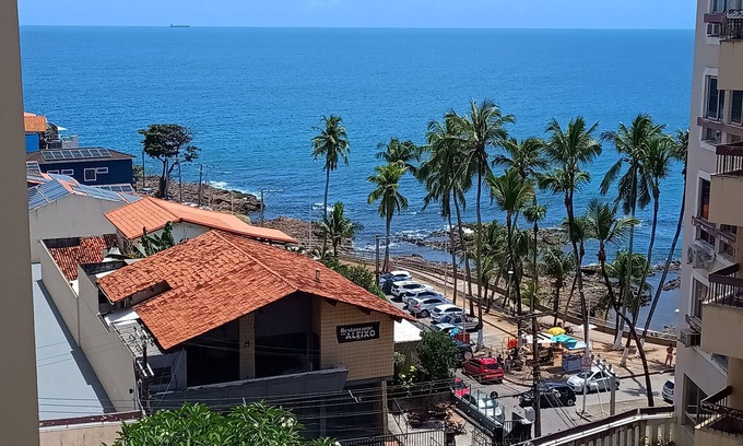Rio Vermelho Apartment | 3 Bedrooms FullyDecorated, Ocean View Ondina Beach