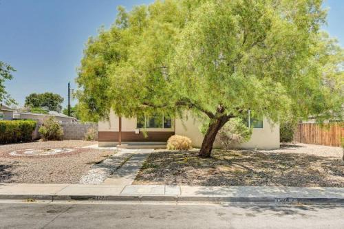 Rancho Oakey House | 3 Bedrooms house in Marvelous Las Vegas