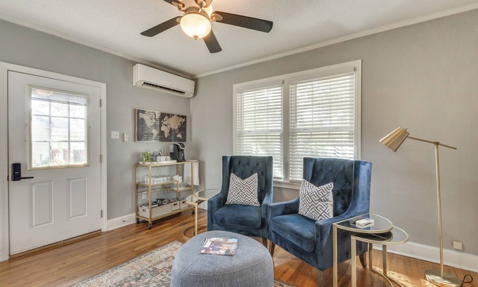 East Hill Apartment | 3 Blocks to Pensacola Bay: Charming Apartment!