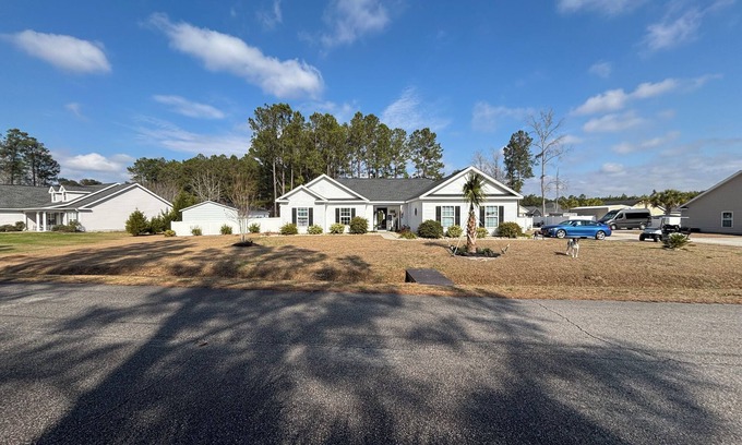Conway House | 3-BR house in Conway, SC. Enjoy your mid-long term rental stay!