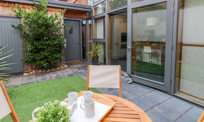 Aylsham Cottage | 3 FRAZERS COURT, family friendly, country holiday cottage in Aylsham