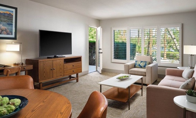 Cathedral City Condo | 3 Holiday nights! July 1st - 4th 1bdr condo x 4 guests!