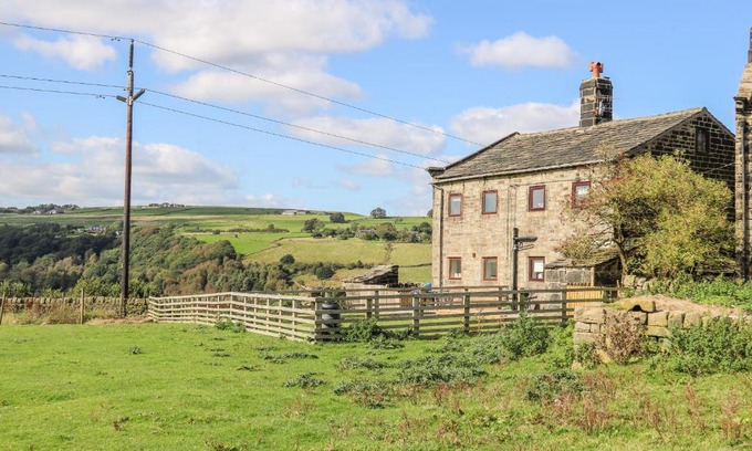 Hebden Bridge House | 3 Horsehold