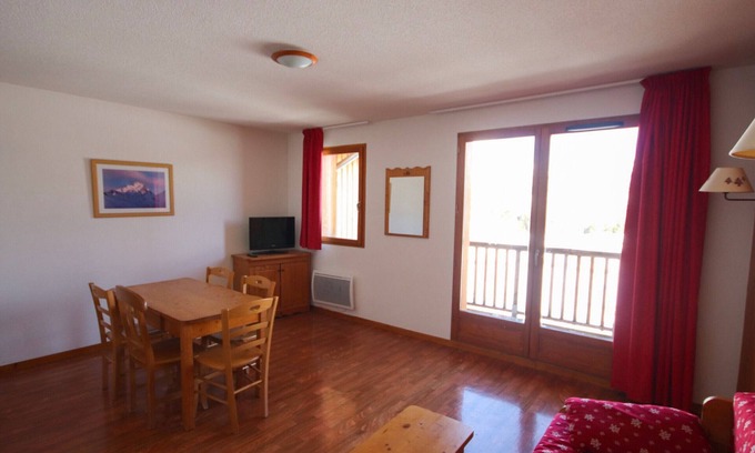 Saint-Etienne-en-Devoluy Apartment | 3-Room Apt, 6 Pers, Equipped Kitchen, Parking, Pets Allowed
