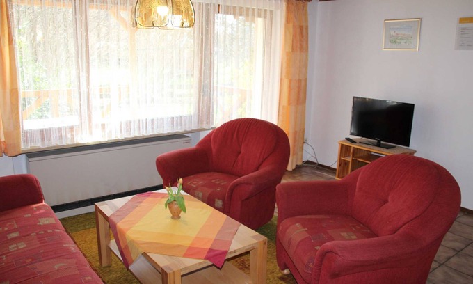Markdorf Other | 3-room vacation apartment Baindtlehof, shower/WC, 70 sqm, ground floor - Miller's Biohof
