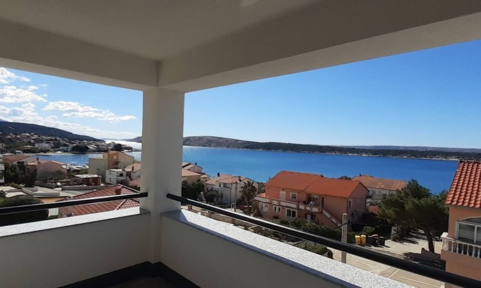 Barbat na Rabu Apartment | 3 Zimmer Wohnung Neubau 100 Meter zum Strand