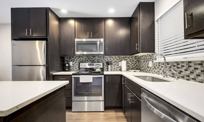 Hancock Apartment | 30+ Days - North UT Apt 12 - 1 mi Moody Center