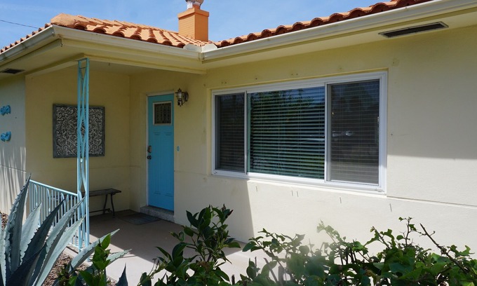 St. Pete Beach House | 30 night minimum. 1 block to beach or Publix. Pet friendly, Single Family Home.