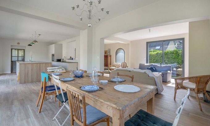 Quimiac House | 300m from the beach, house for 9 adults and 3 kids