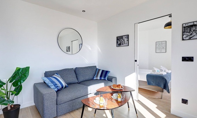 Suresnes Apartment | 319 Suite Par ici - Superb apartment