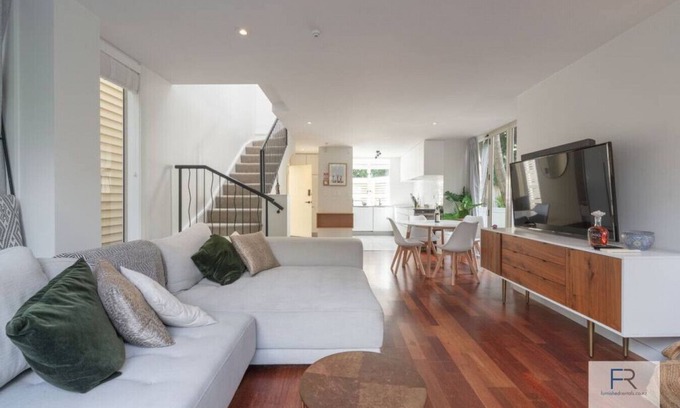Parnell Apartment | 33/27 Birdwood Crescent, Parnell