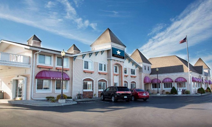 Escanaba House | 34 m² Motel ∙ 127 guests
