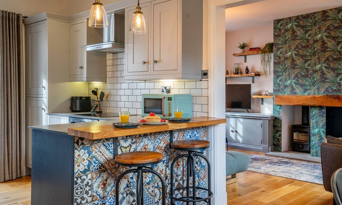 York House | 36 Dalton Terrace - a family break that sleeps 6 guests