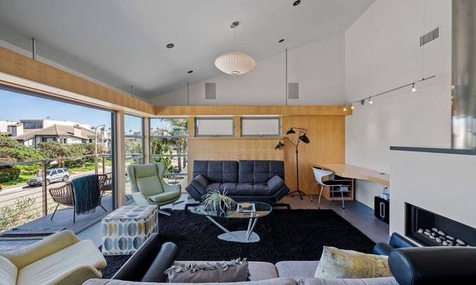 Hollywood Beach House | 3809S Beach Blessing