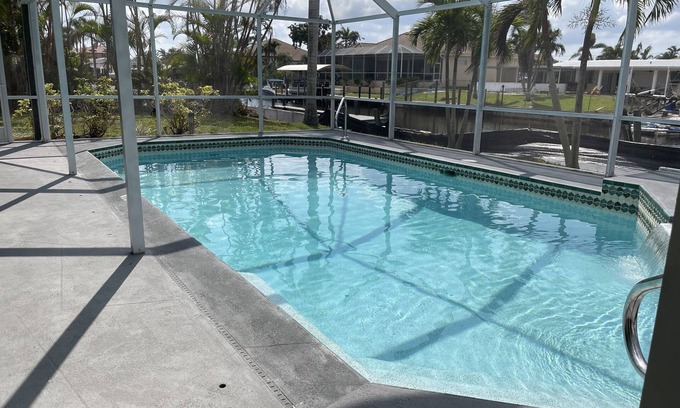 Yacht Club House | 3BD/3BA w/Electric Dock/Heated Pool; WINTER VACA; Gulf Access – BUDGET FRIENDLY!