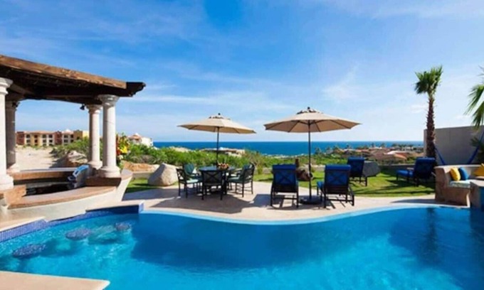 Zona Hotelera House | 3BD Hacienda Encantada: Stunning Views Pool Resort