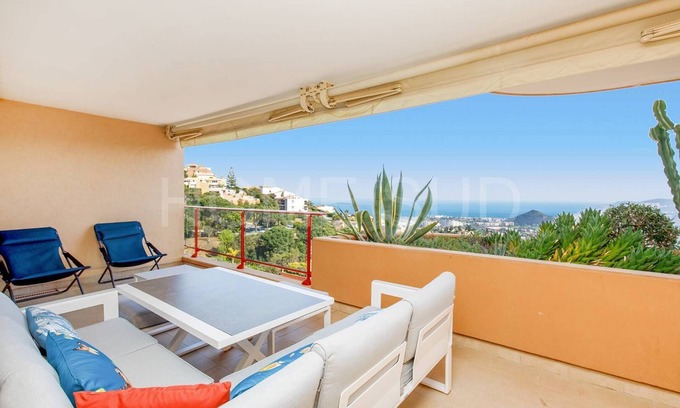 Mandelieu-La-Napoule Apartment | 3bedrooms with sea view and private pool