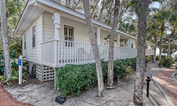 Whitney Beach Cottage | 3BR Cottage- Footsteps to the Sand