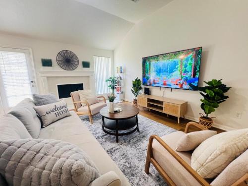 Barker House | 3BR Cozy Hub Katy - Close to Cypress