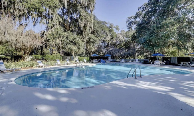 Shipyard Plantation House | 3BR End Unit Townhome | Bikes Included | Near Hilton Head Beach