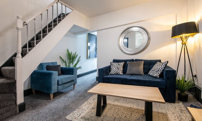Liverpool House | 3BR Family Getaway Near Anfield & Liverpool City Centre