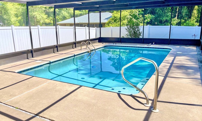 Inverness Highlands South House | 3br POOL, Fenced, near Downtown, Trails, Racetrack