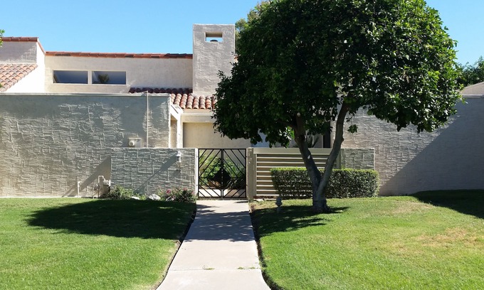 Rancho Mirage Condo | 3RD FAIRWAY OF THE DINAH SHORE - Book your getaway in the desert