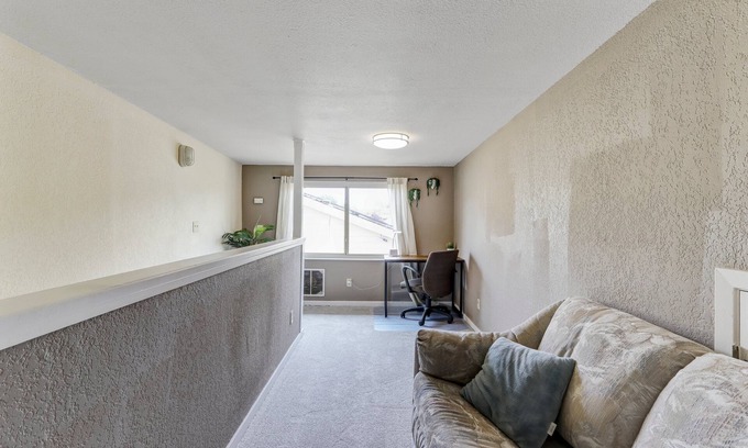 Sacramento House | #4 - 1 Room in a beautiful house with pool.