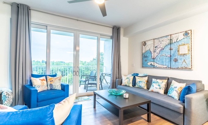 Ruskin House | 4 Balconies (Yes Four!) - Water Views from Your Bed! | Sleeps 5