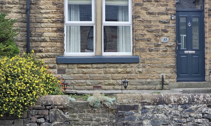 Buxton House | 4 bed Cottage